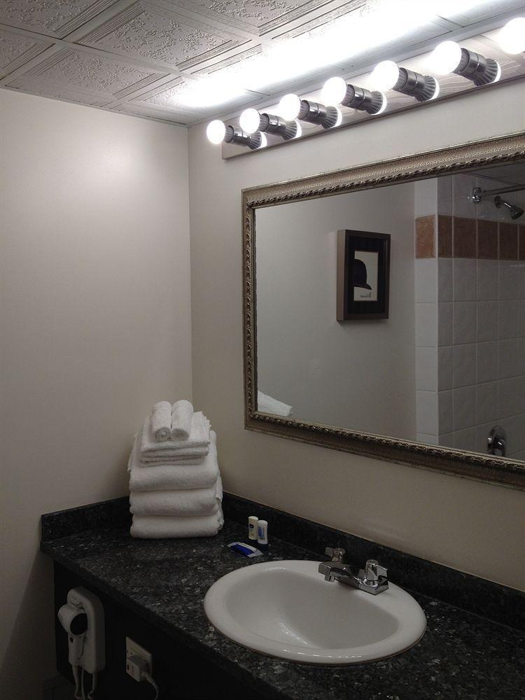 Capital City Center Hotel Victoria Quarto foto