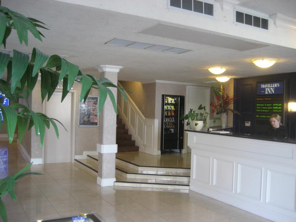 Capital City Center Hotel Victoria Exterior foto